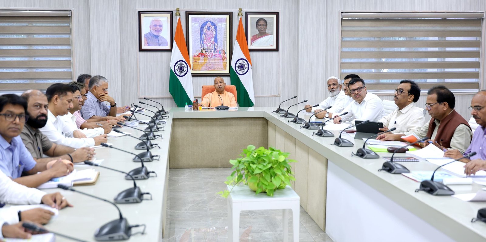 मुख्यमंत्री ने सिंचाई एवं जल संसाधन विभाग के कार्यों की समीक्षा की