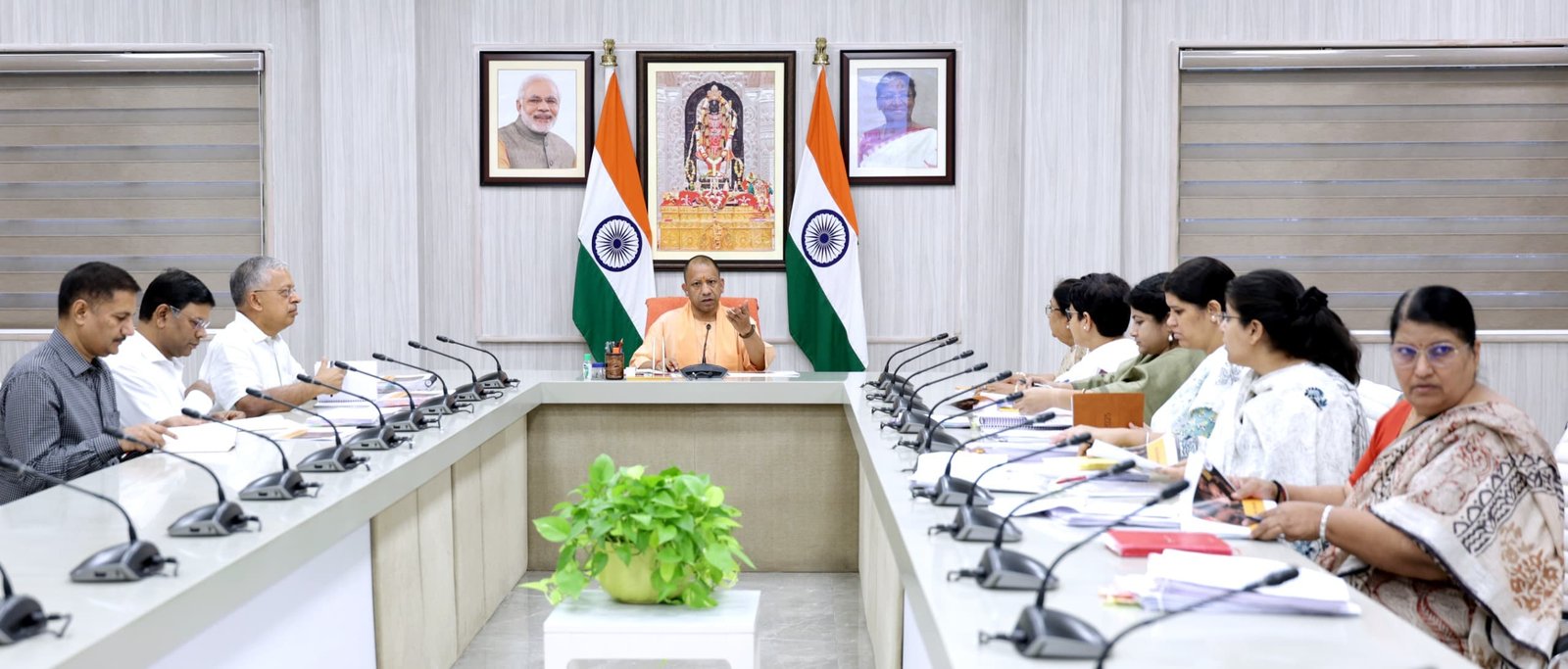 आकांक्षात्मक जनपदों, आकांक्षात्मक विकासखंडों के साथ-साथ डॉ. भीमराव आम्बेडकर जीरो पॉवर्टी मिशन में चिन्हित परिवार होंगे लाभान्वित
