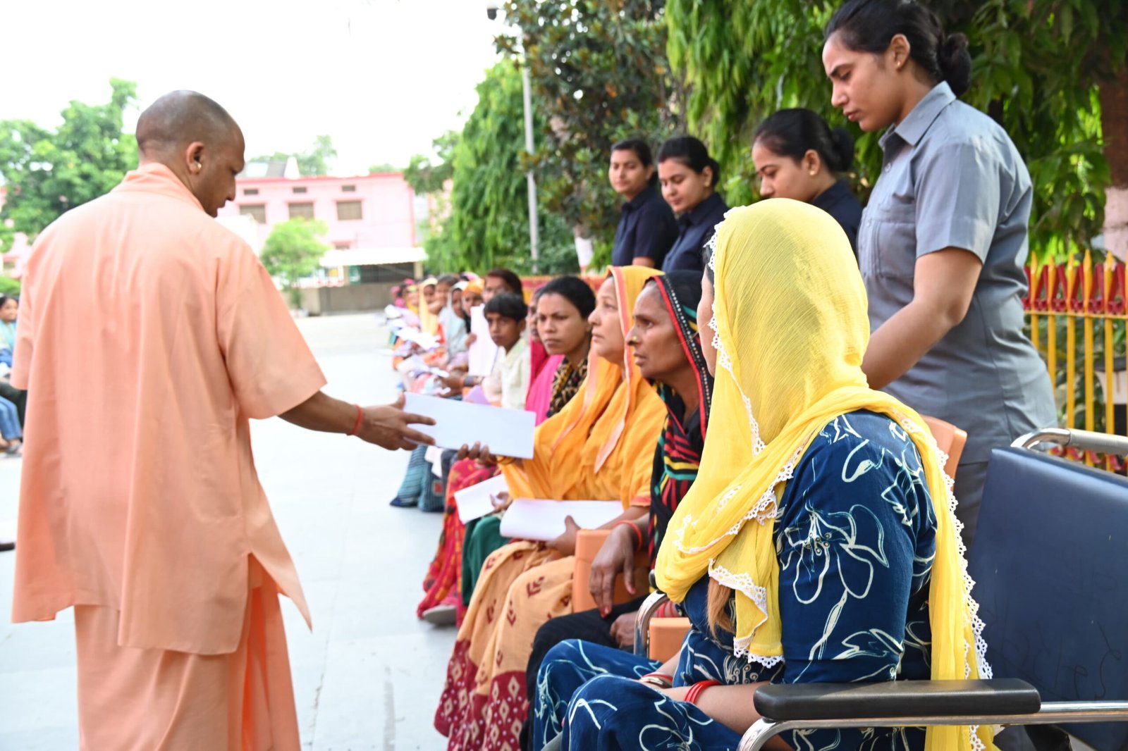 200 लोगों की समस्याएं सुनीं मुख्यमंत्री ने, त्वरित और गुणवत्तापूर्ण निस्तारण के दिए निर्देश