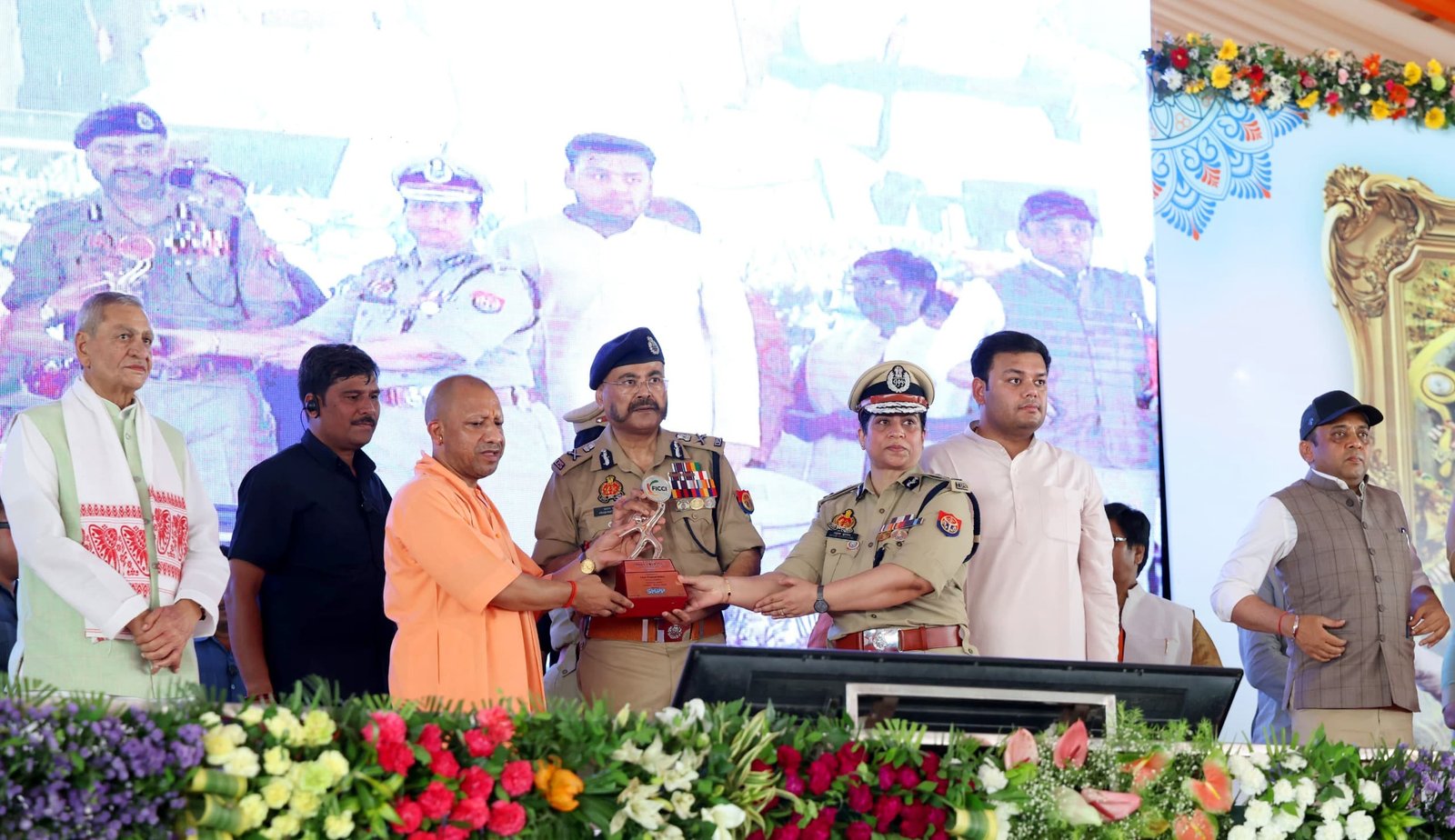 देश की आंतरिक सुरक्षा के लिए पुलिस का आधुनिकीकरण जरूरी, कासगंज पुलिस लाइंस बनेगा उदाहरण- मुख्यमंत्री