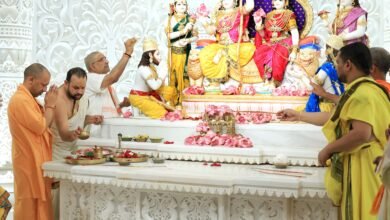 रामलला के दर्शन-पूजन के उपरांत, प्रथम तल पर निर्मित रामदरबार की प्राण प्रतिष्ठा में शामिल हुए सीएम