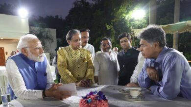 आतंकवाद पर दुनिया को भारत का संदेश देकर लौटे बहुदलीय प्रतिनिधिमंडलों से मुलाकात की मोदी ने