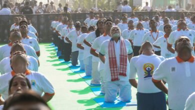 तनाव की स्थिति में योग ही शांति की राह दिखाता है: मोदी