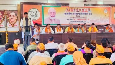 भाजपा प्रदेश महामंत्री संगठन धर्मपाल सिंह ने वाराणसी जिला व महानगर के 539 शक्ति केंद्र प्रवासियों की बैठक को किया संबोधित