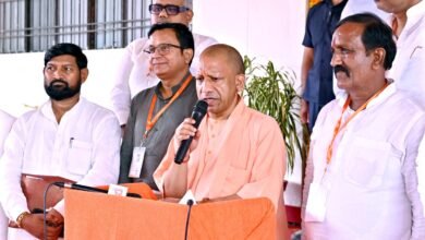 समीक्षा बैठक के उपरांत मुख्यमंत्री योगी आदित्यनाथ ने पत्रकारों को दी जानकारी