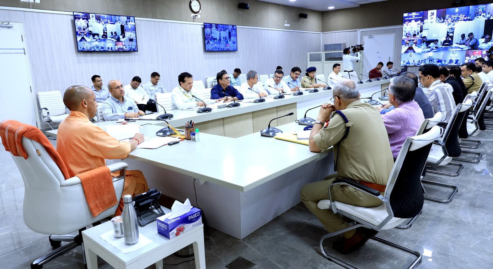 बोले मुख्यमंत्री, जातीय संघर्ष फैलाने की हो रही साजिश, अराजक लोगों को करें बेनकाब' कौशांबी, इटावा, औरैया की घटनाओं पर मुख्यमंत्री गंभीर