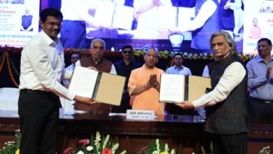 विश्व एमएसएमई दिवस पर आयोजित कार्यक्रम में मुख्यमंत्री योगी आदित्यनाथ ने कई नई पहल का किया शुभारंभ