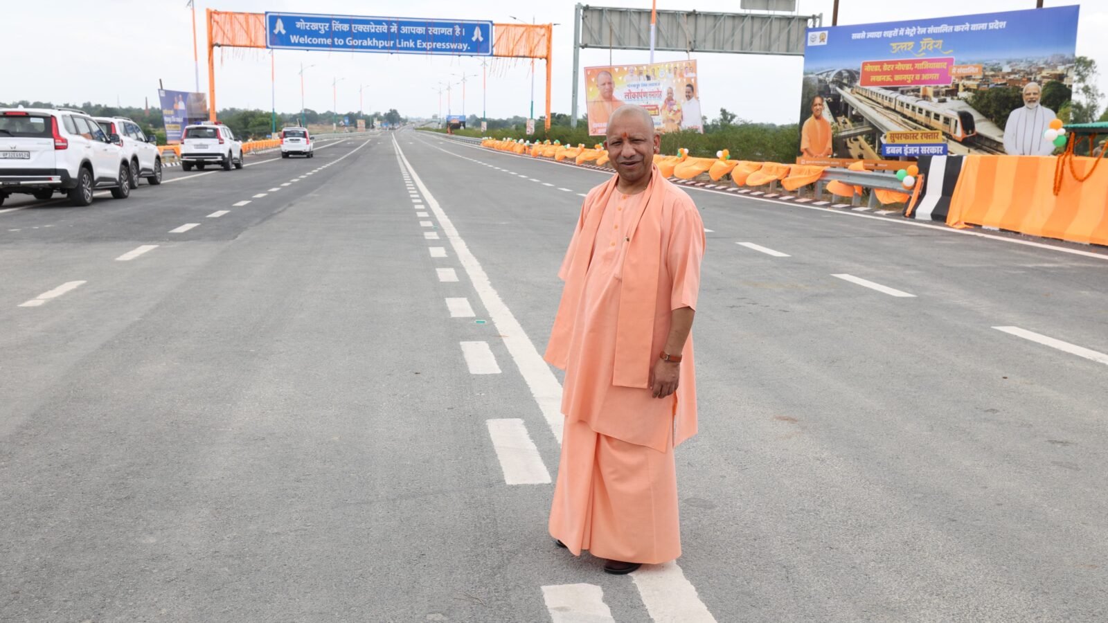 गोरखपुर लिंक एक्सप्रेसवे के लोकार्पण के साथ ही देश के कुल एक्सप्रेसवे नेटवर्क का 42% हिस्सा अकेले यूपी के नाम