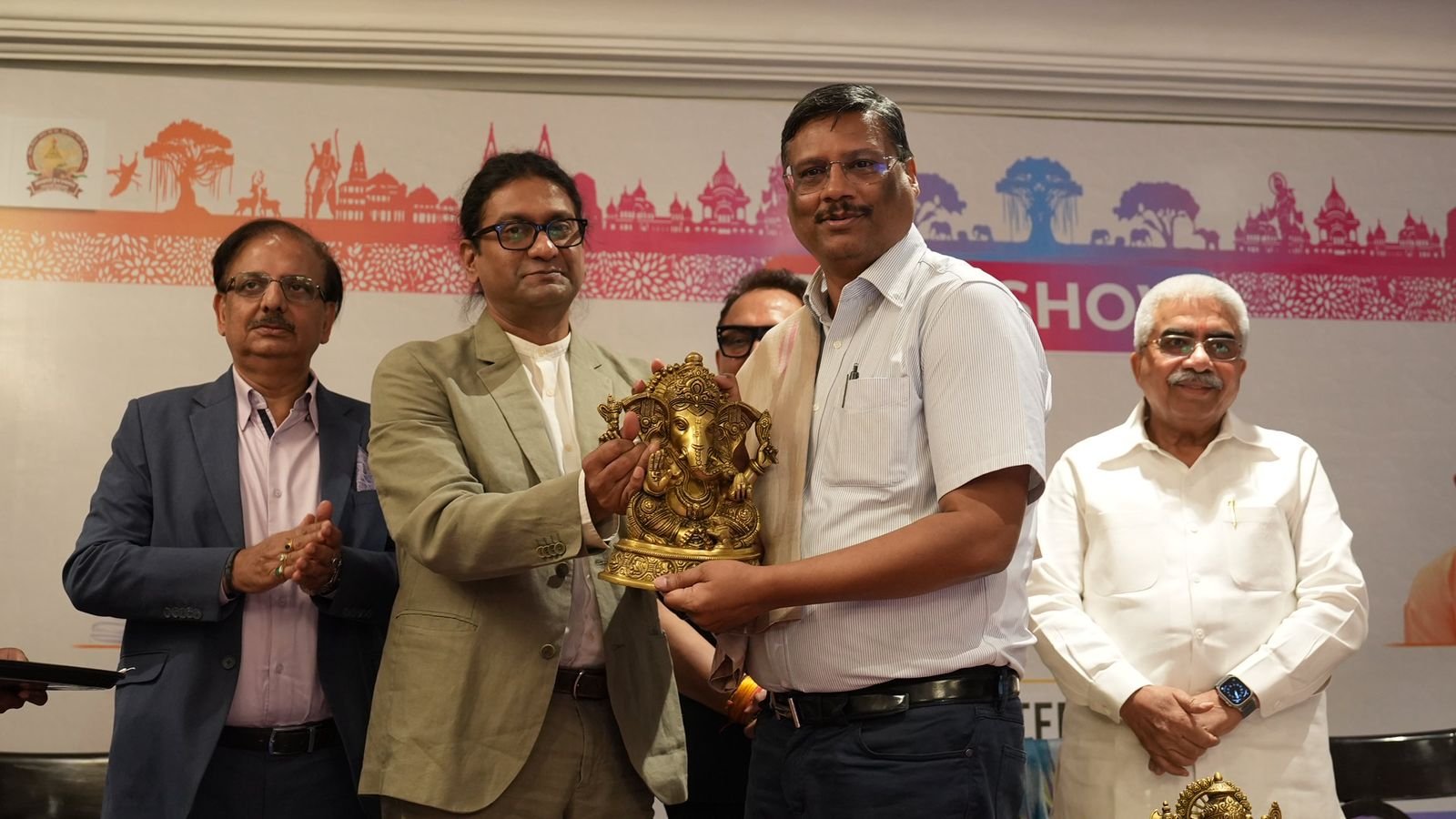 यूपी इंटरनेशनल ट्रेड शो 2025 को लेकर दिल्ली में हुआ भव्य रोड शो