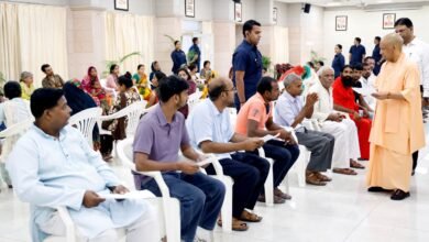 सीएम योगी आदित्यनाथ ने 'जनता दर्शन' के साथ की सावन के तीसरे सोमवार की शुरुआत