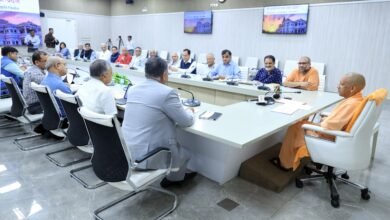 मुख्यमंत्री योगी आदित्यनाथ से नवगठित आर्थिक सलाहकार समूह ने की मुलाकात