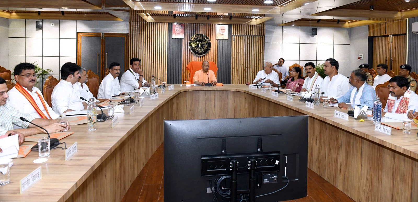 बाढ़ प्रभावित क्षेत्रों में सड़क निर्माण के लिए आपदा राहत निधि का भी कर सकते हैं उपयोग : मुख्यमंत्री