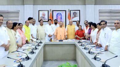 मुख्यमंत्री ने कानपुर मंडल के जनप्रतिनिधियों संग की विशेष संवाद बैठक