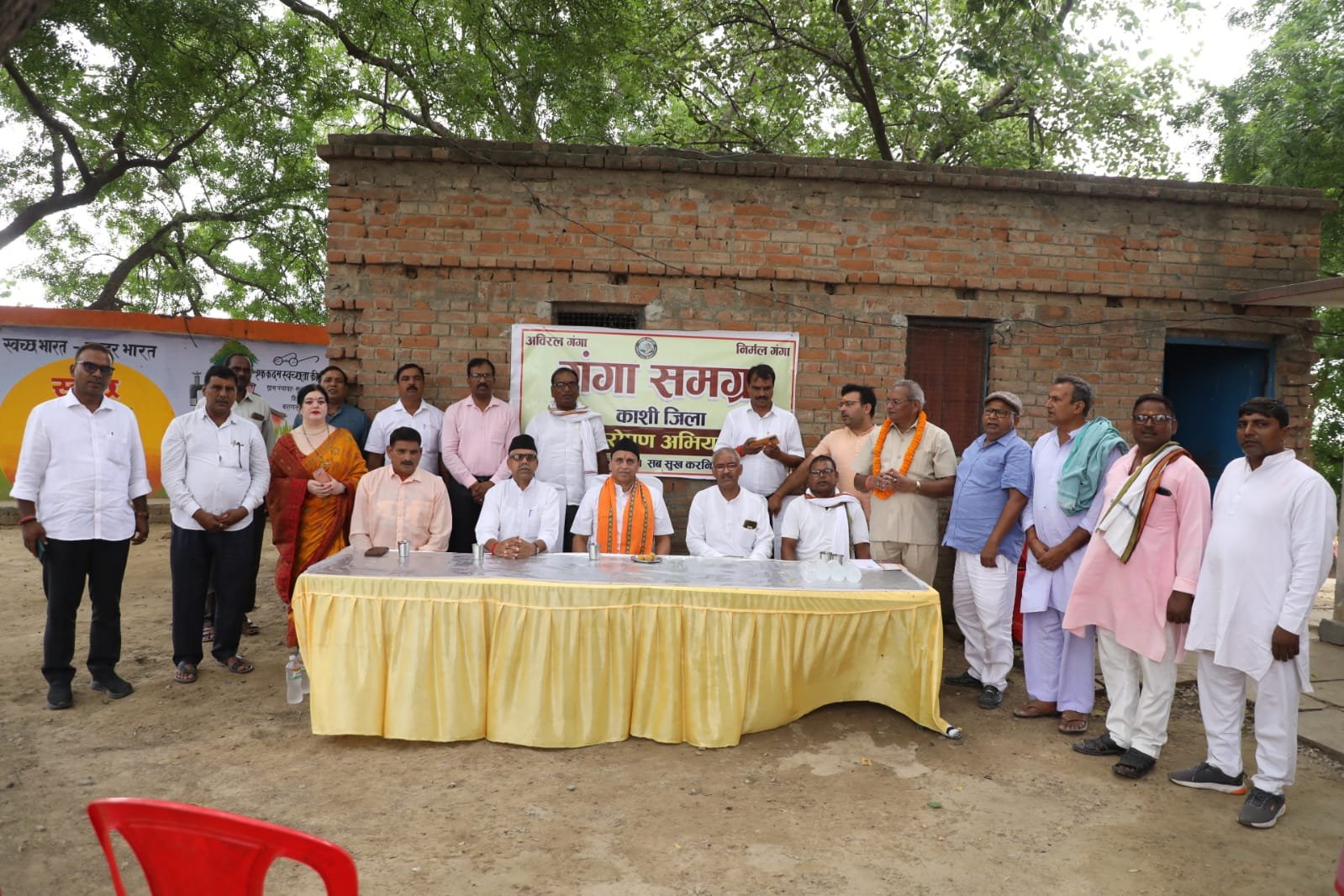 पेड़ों को अपनाइए, पेड़ों से रिश्ते बनाइये :सुनील देवधर