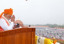 दुनिया से मुकाबले के लिए मोदी का लाल किले से आत्मनिर्भरता, स्वदेशी और एकजुटता का आह्वान