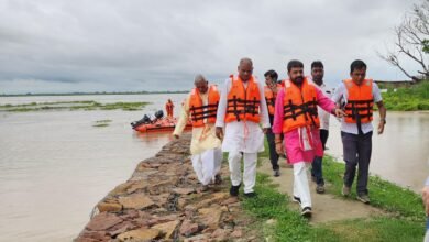 Yogi Adityanath flood relief, Uttar Pradesh flood 2025, flood affected villages UP, NDRF rescue operation, SDRF flood relief, flood shelters in UP, UP government disaster response, flood aid statistics, UP flood monitoring, relief distribution in villages