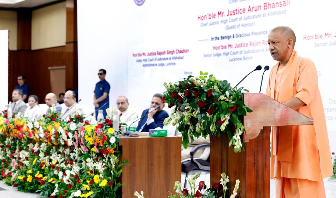 उत्तर प्रदेश न्यायिक सेवा संघ के 42वें अधिवेशन में सम्मिलित हुए मुख्यमंत्री योगी आदित्यनाथ