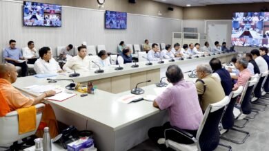 मुख्यमंत्री जी ने एक उच्चस्तरीय बैठक में वीडियो कॉन्फ्रेंसिंग के माध्यम से बाढ़ की स्थिति, आगामी पर्व एवं त्योहारों के दृष्टिगत कानून व्यवस्था, ड्रोन परिचलन, हर घर तिरंगा अभियान तथा बेसिक शिक्षा विभाग के कार्यों की समीक्षा की