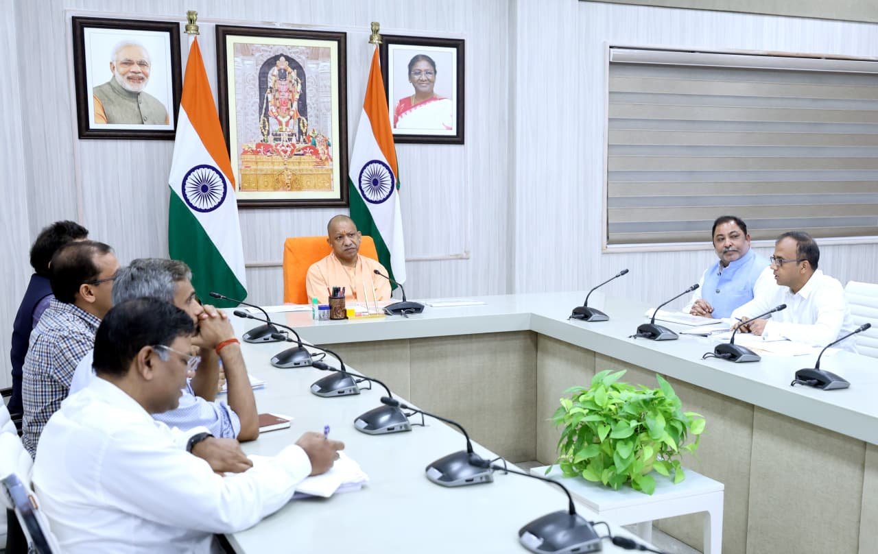 मुख्यमंत्री का निर्देश, यात्री सुरक्षा, सुविधा और राजस्व वृद्धि पर विभाग करे हरसंभव प्रयास