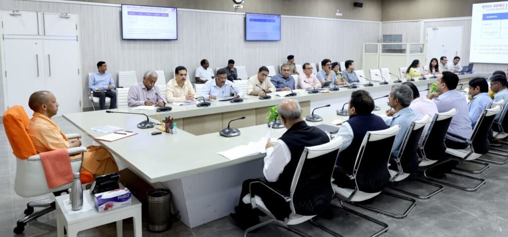 बड़े औद्योगिक और श्रम सुधारों की ओर बढ़ रहा उत्तर प्रदेश, आसान होगा व्यापार, श्रमिक हित होगा सुरक्षित: मुख्यमंत्री