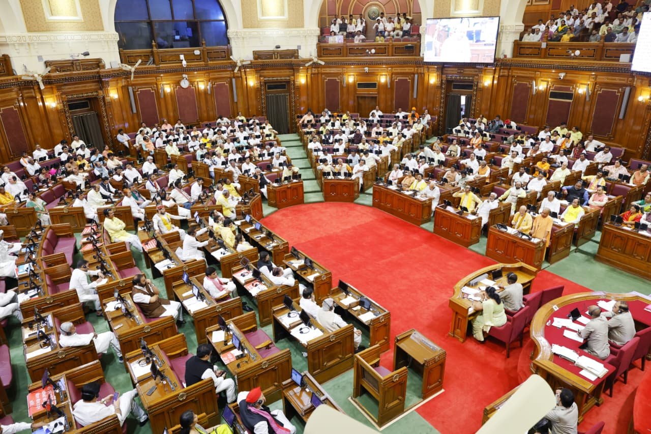 गोरखपुर व रायबरेली में दो नए एम्स, 31 नर्सिंग कॉलेज भी संचालितः सीएम