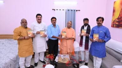 काशी में मौजूद में 12 ज्योतिर्लिंग एवं आदित्य पीठ के प्रतिरूप का पुस्तक में सम्पूर्ण वर्णन है 