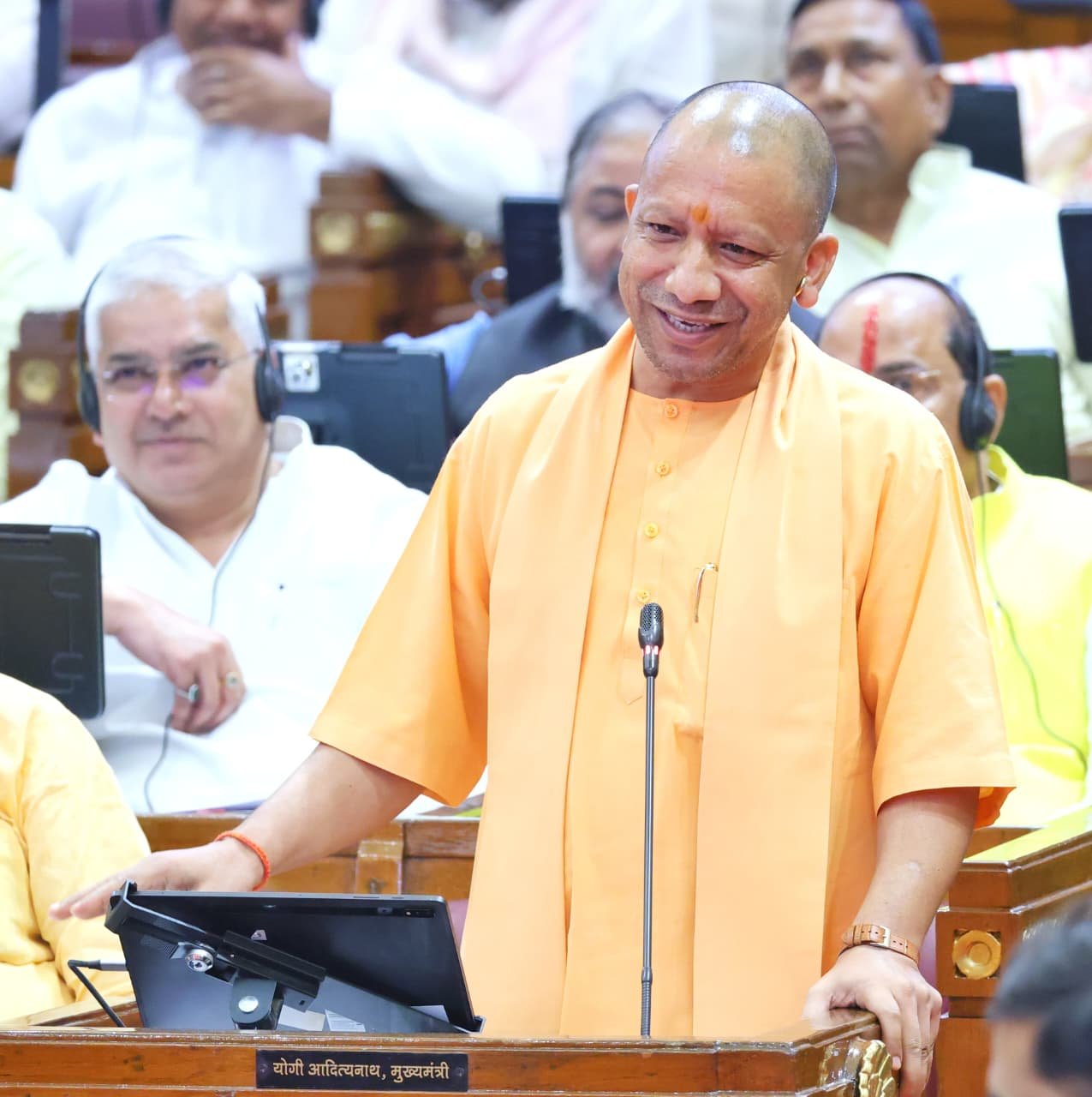 सीएम योगी बोलेः मैं स्पष्ट कर देना चाहता हूं प्रदेश में कोई विद्यालय नहीं होने जा रहा है बंद