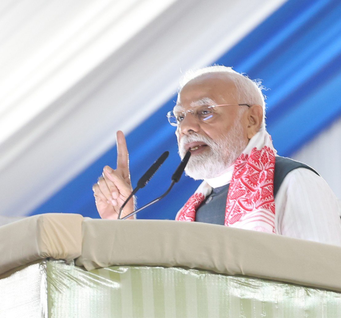 #ModiInAssam #Swadeshi #VocalForLocal #AssamDevelopment #18KProjects #SemiconductorIndia #भूपेनहजारिका #घुसपैठ #CongressVsBJP #NortheastIndia #AtmanirbharBharat #BreakingNews #CMGTimes
