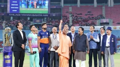 यूपी टी20 लीग के समापन में शामिल हुए सीएम योगी, घंटा बजाकर किया फाइनल मैच का शुभारंभ