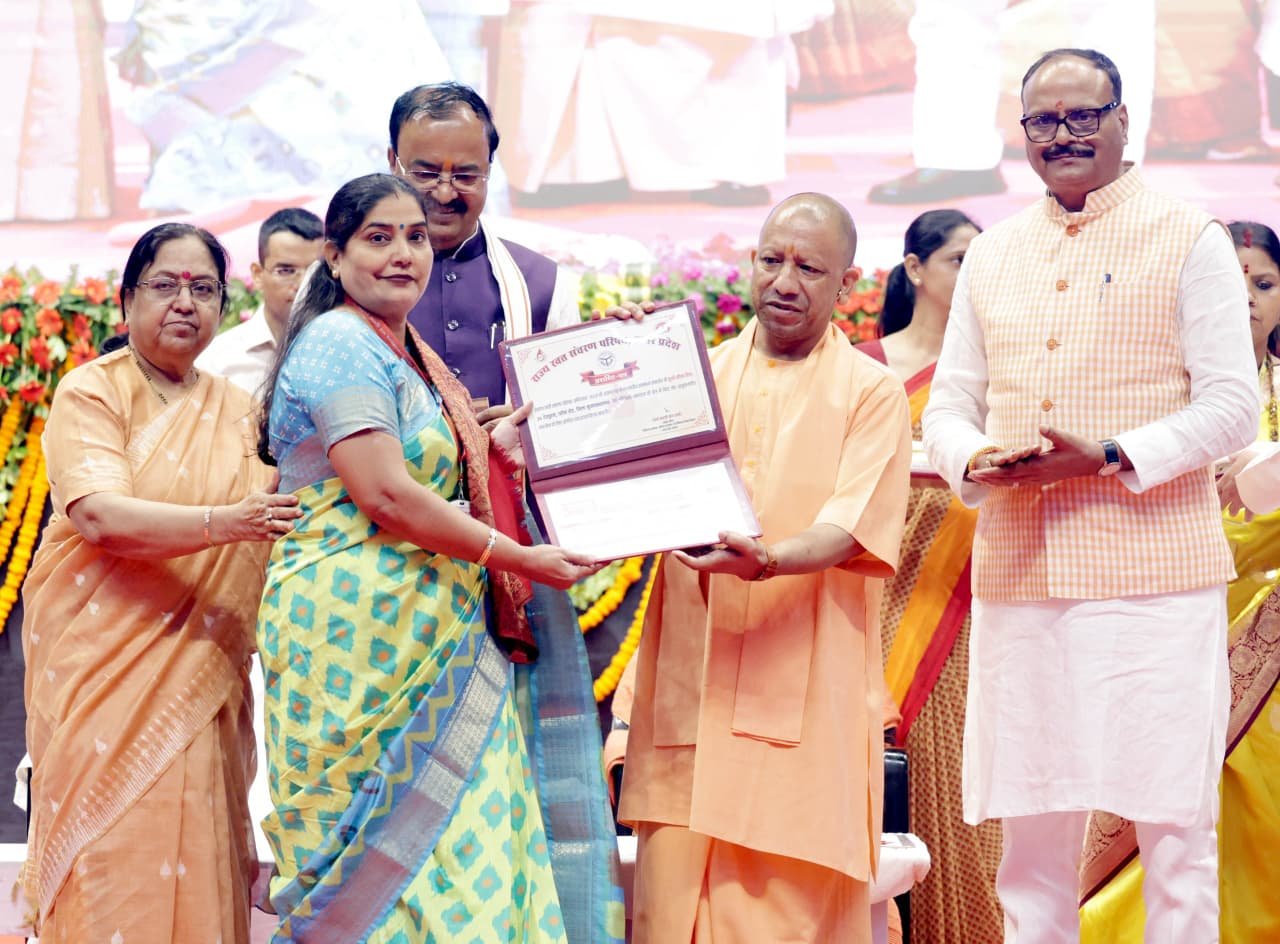 सभी 75 जनपदों में 20,324 स्वास्थ्य शिविरों की हुई शुरुआत, महिलाओं और बच्चों के स्वास्थ्य पर विशेष फोकस