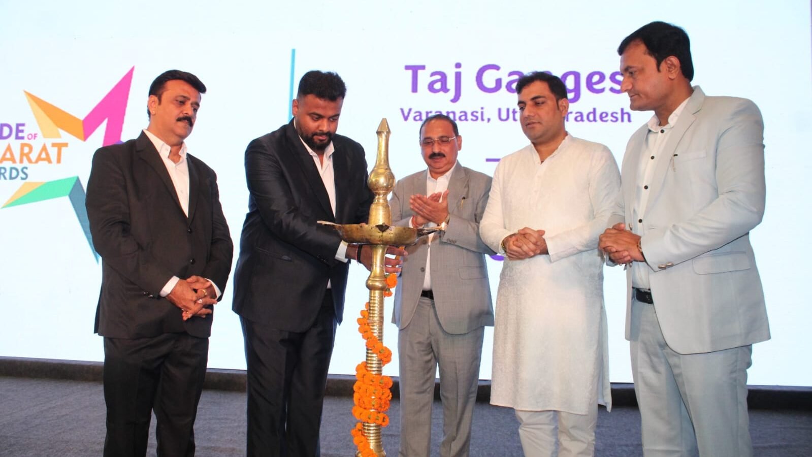 #प्राइडऑफभारतअवार्ड्स #एकपेड़माँकेनाम #सेवअर्थमिशन #मोदी75जन्मदिवस #हरितक्रांति #वाराणसीसेविश्वकोसंदेश #वृक्षारोपणअभियान #नया_भारत #PrideOfBharatAwards #EkPedMaaKeNaam #SaveEarthMission #Modi75Birthday #GreenRevolution #MessageFromVaranasi #TreePlantationDrive #NewIndia