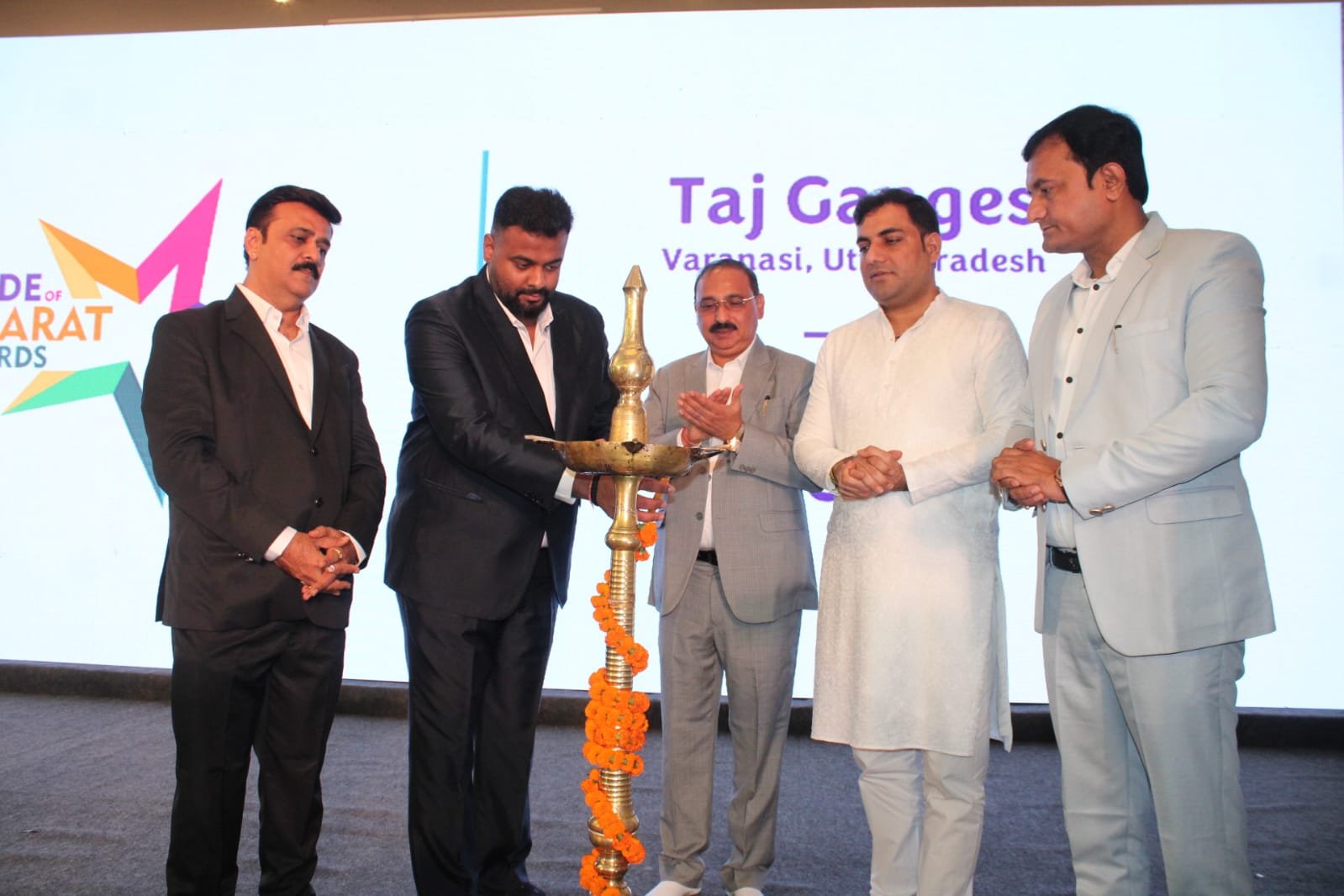 #प्राइडऑफभारतअवार्ड्स #एकपेड़माँकेनाम #सेवअर्थमिशन #मोदी75जन्मदिवस #हरितक्रांति #वाराणसीसेविश्वकोसंदेश #वृक्षारोपणअभियान #नया_भारत #PrideOfBharatAwards #EkPedMaaKeNaam #SaveEarthMission #Modi75Birthday #GreenRevolution #MessageFromVaranasi #TreePlantationDrive #NewIndia