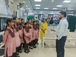 नवरात्रि में दिखा ‘नारी शक्ति’ का अनोखा रूप, 1.91 लाख बालिकाओं ने सीखी बैंकिंग की बारीकियां