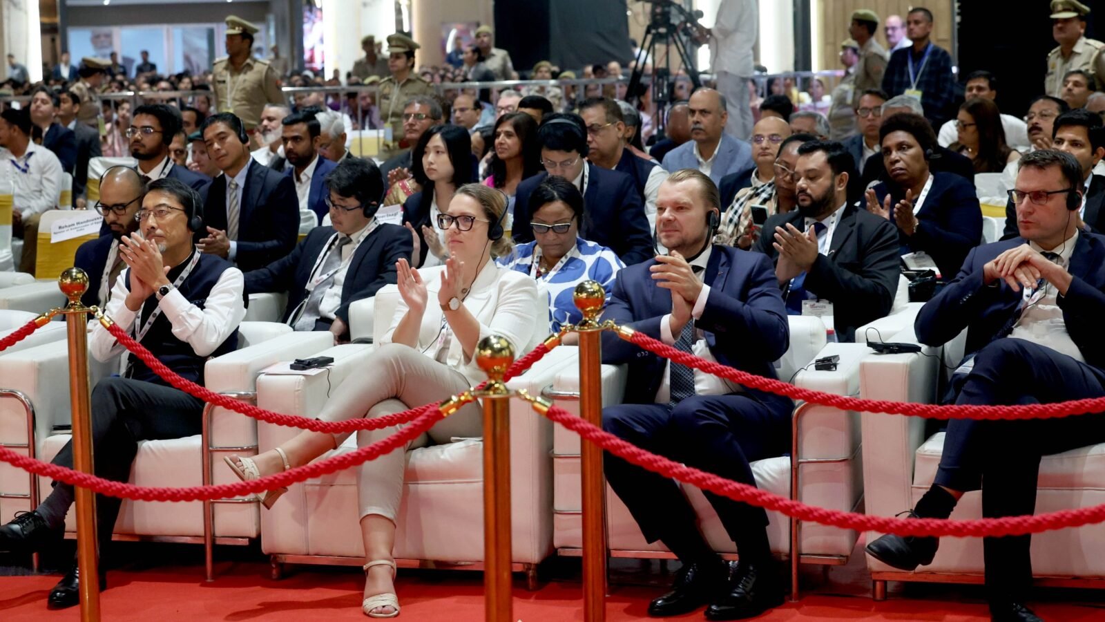 75 जिलों से आए प्रदर्शकों ने दिखाई अपनी ताक़त ,ओडीओपी पवेलियन बना सबसे बड़ा आकर्षण