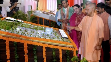 सुरक्षा के माहौल से आता है निवेश, प्रशस्त होता है खुशहाली और समृद्धि का मार्ग : सीएम योगी