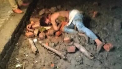 गोरखपुर में नीट छात्र की हत्या से बवाल , सड़क जाम, पथराव और आगजनी