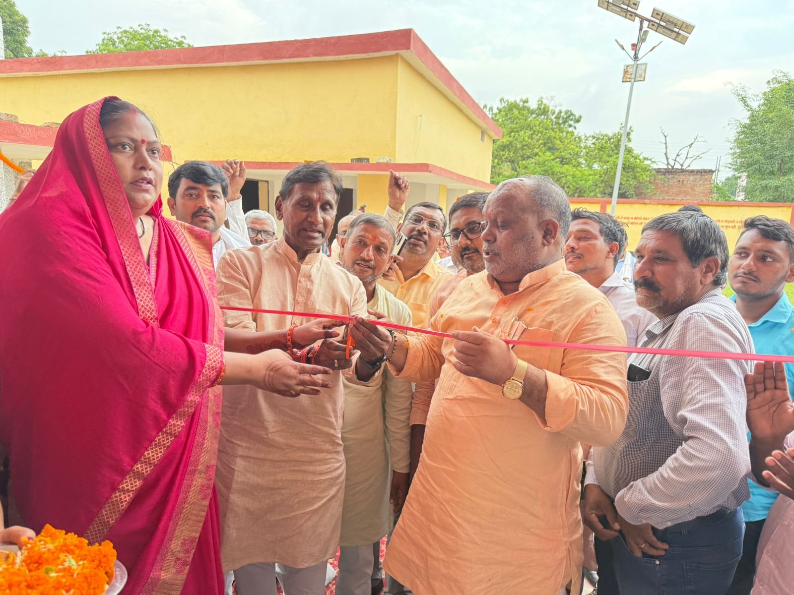 गोसाईपुर विश्वकर्मा मंदिर के सुंदरीकरण व रिनोवेशन कार्य का लोकार्पण, क्षेत्रवासियों में उत्साह