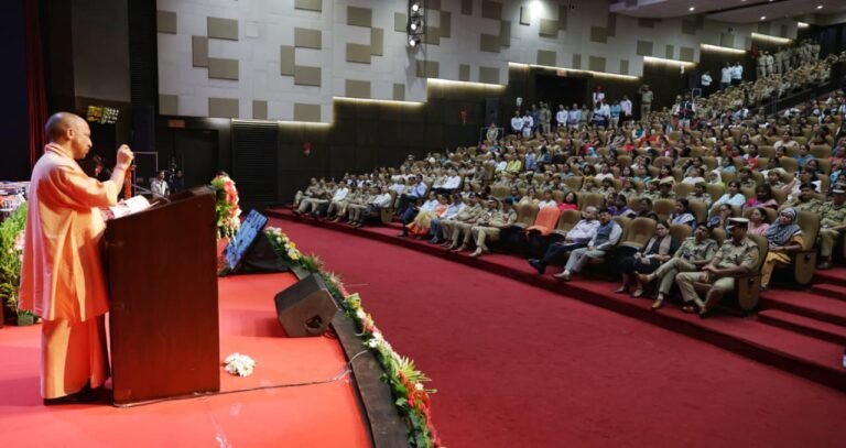 "सीएम योगी ने नारी सुरक्षा, सम्मान व स्वावलंबन के लिए मिशन शक्ति 5.0 किया लॉन्च"