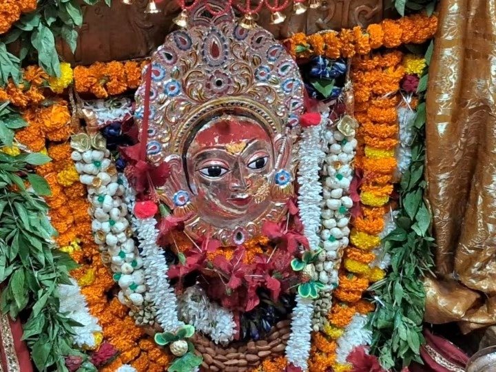 नवरात्र 2025, मां शैलपुत्री पूजा, प्रथम दिवस नवरात्र, शारदीय नवरात्र शुभ मुहूर्त, नवरात्र कथा और आरती, राशि अनुसार मां शैलपुत्री दर्शन, Navratri 2025, Maa Shailputri Puja, First Day of Navratri, Shardiya Navratri Muhurat, Navratri Story and Aarti, Zodiac Sign and Shailputri Darshan, नवरात्र 2025 : प्रथम दिवस मां शैलपुत्री के दर्शन और पूजन का शुभ मुहूर्त आज