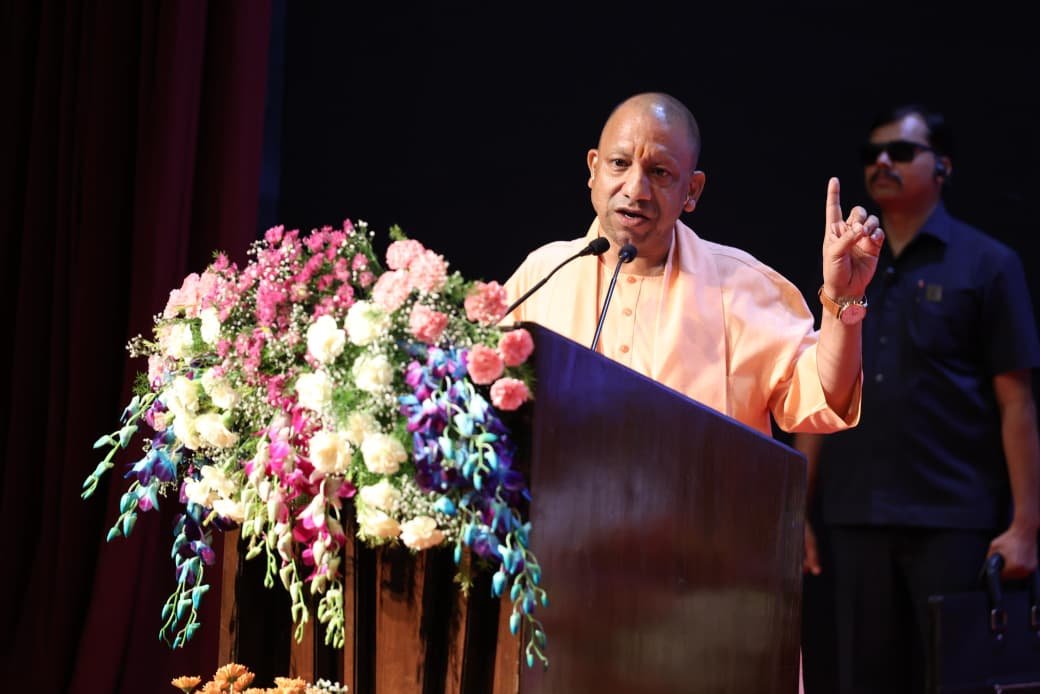 #YogiAdityanath #Lucknow #EWSFlats #MukhtarAnsari #SardarPatelAwasYojana #UPGovernment #ZeroTolerance #Dalibagh #LDAScheme #HousingForPoor