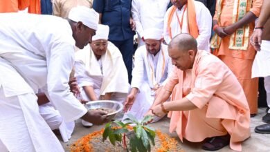 #YogiAdityanath #KabirdhamAshram #LakhimpurKheri #SpiritualHeritage #RudrakshaPlantation #UPNews #IndiaNews #CMUP #ReligiousTradition #KabirPanth