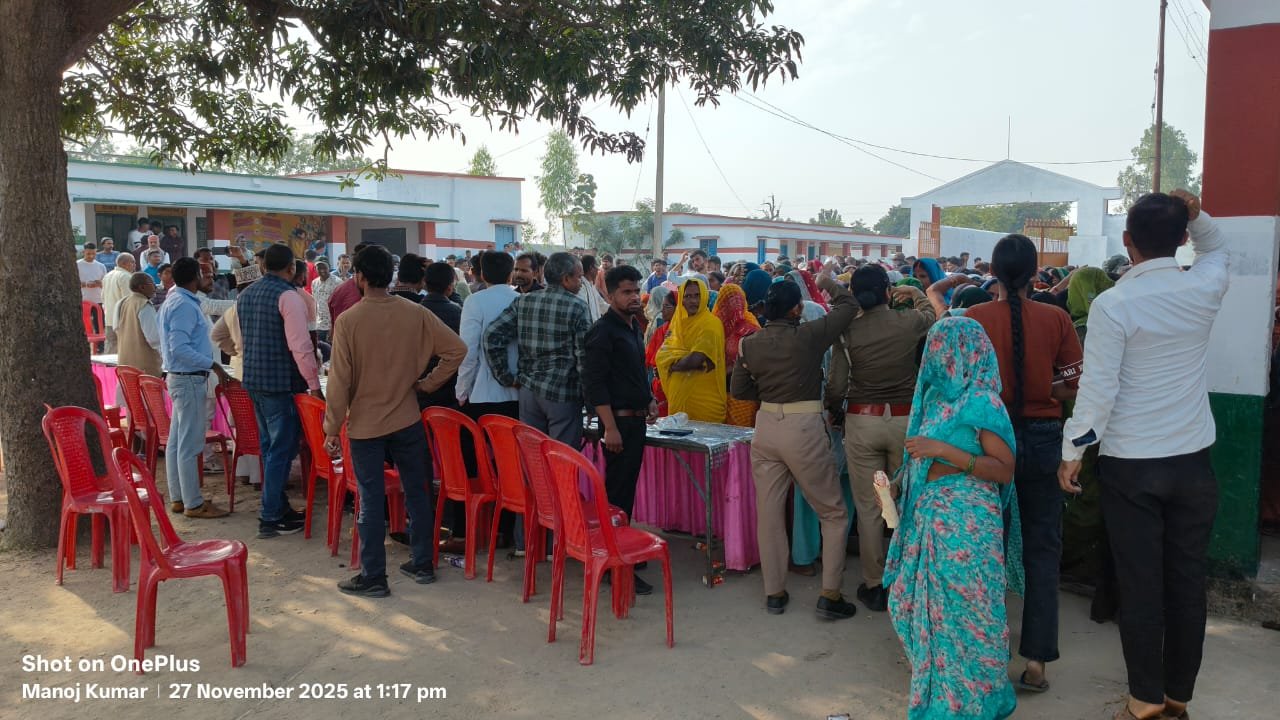#DeoriaNews #Bhalauni #Sonbarsa #RationShop #KotedarSelection #UttarPradesh #RuralNews #UPLatest #Voting #PublicMeeting #RationCard #VillageDevelopment