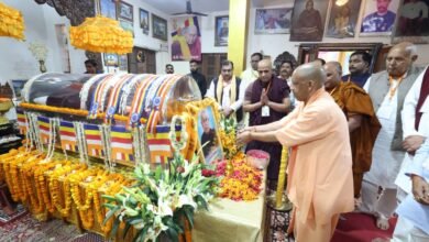बौद्ध धर्मगुरु भदंत ज्ञानेश्वर को सीएम योगी ने दी श्रद्धांजलि