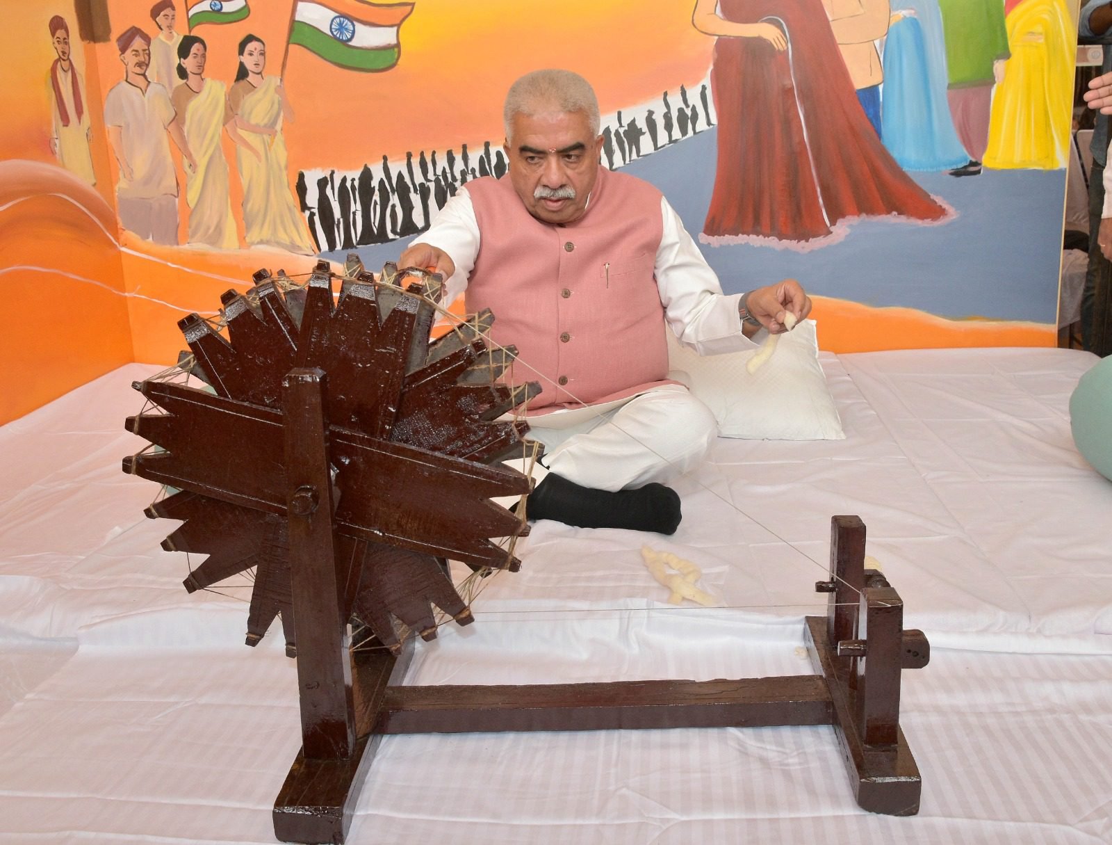 Khadi Mahotsav 2025, Uttar Pradesh MSME, Khadi and Village Industries, Rural Entrepreneurship, UP Government Schemes, ODOP Products, Handmade Crafts UP, Khadi Fashion, Self-employment UP, Traditional Indian Crafts, UP Khadi Exhibition, Rural Economy Growth, Artisan Empowerment