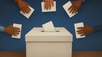 सहायक निबंधक, फर्म्स सोसाइटीज़ एवं चिट्स, वाराणसी ने अखिल भारतीय कान्यकुब्ज वैश्य महासभा में नए सिरे से चुनाव कराने का आदेश दिया है। 2018 की 234 सदस्यीय सूची के आधार पर होने वाले चुनाव की जिम्मेदारी वित्त एवं लेखा अधिकारी को सौंपी गई है। 2021 का चुनाव शून्य घोषित होने के बाद महासभा में हलचल तेज है। अध्यक्ष पद को लेकर जिम्मेदारी और चुनौतियाँ दोनों बढ़ गई हैं।