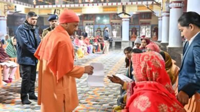 विदेश भेजने के नाम पर ठगी करने वालों पर सख्त एक्शन, पीड़ितों का पैसा लौटाने के निर्देश