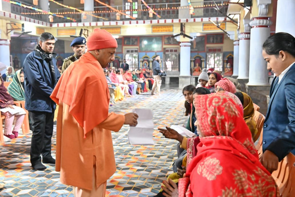 विदेश भेजने के नाम पर ठगी करने वालों पर सख्त एक्शन, पीड़ितों का पैसा लौटाने के निर्देश