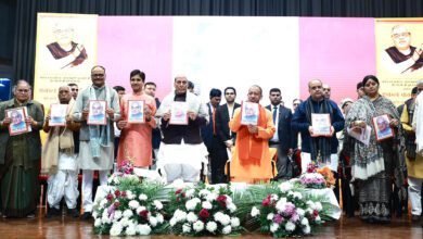 पूर्व प्रधानमंत्री भारत रत्न अटल बिहारी वाजपेयी जी के जन्मदिवस की पूर्व संध्या पर आयोजित ‘अटल गीत गंगा' कार्यक्रम को किया संबोधित