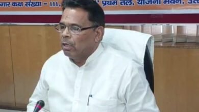 उत्तर प्रदेश सरकार ने सभी 18 मंडल मुख्यालयों पर दिव्यांगजन सशक्तिकरण केंद्र (डीडीआरसी) स्थापित करने का ऐतिहासिक निर्णय लिया है। इन केंद्रों में चिकित्सा, परामर्श, प्रशिक्षण, कृत्रिम अंग, उपकरण वितरण और यूडीआईडी सेवाएं एक ही स्थान पर मिलेंगी। यह पहल दिव्यांगजनों को सशक्त बनाने और समावेशी विकास को गति देने में मील का पत्थर बनेगी।