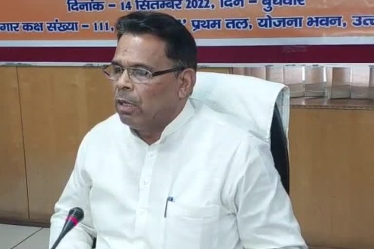 उत्तर प्रदेश सरकार ने सभी 18 मंडल मुख्यालयों पर दिव्यांगजन सशक्तिकरण केंद्र (डीडीआरसी) स्थापित करने का ऐतिहासिक निर्णय लिया है। इन केंद्रों में चिकित्सा, परामर्श, प्रशिक्षण, कृत्रिम अंग, उपकरण वितरण और यूडीआईडी सेवाएं एक ही स्थान पर मिलेंगी। यह पहल दिव्यांगजनों को सशक्त बनाने और समावेशी विकास को गति देने में मील का पत्थर बनेगी।